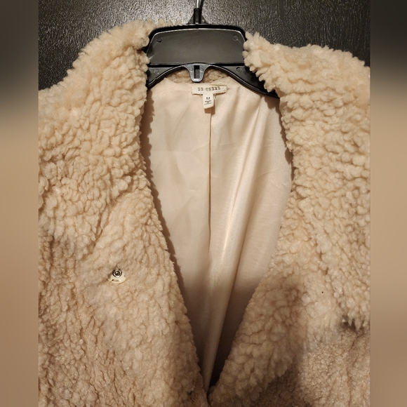 Cream sherpa jacket - Picture 3 of 3
